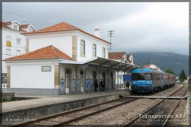 Lousa Estacao Al Esterno foto